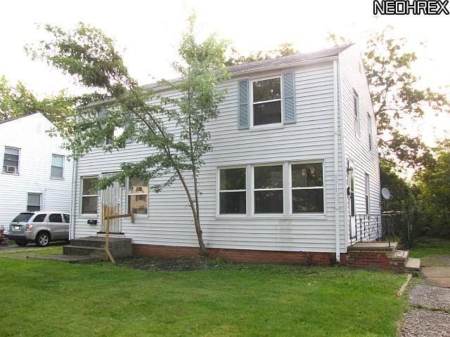 1st image of 1569 E 256th St