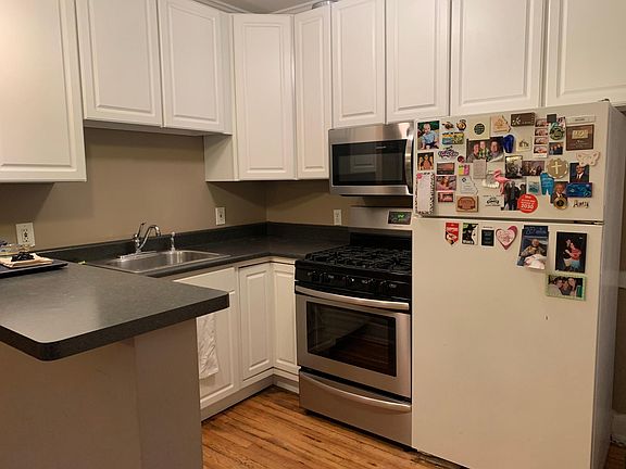 2nd image of 210 Emanuel Cleaver Ii Blvd APT 1E