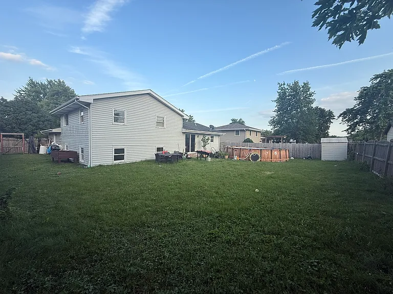 1021 Stonegate Rd — Photo 17