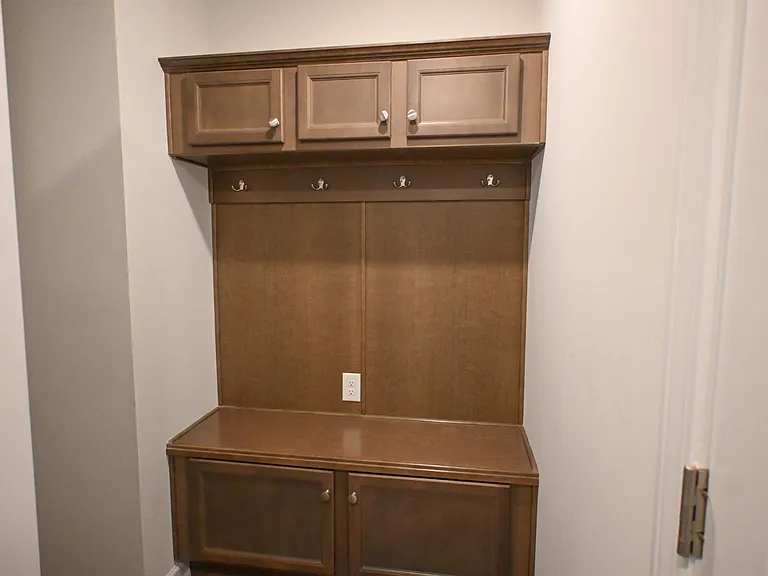 552 Kingfisher Ct — Photo 4