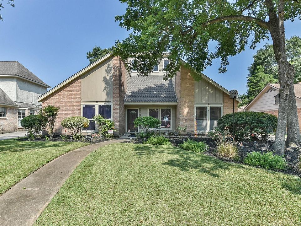 1st image of 6602 Castle Lane Dr