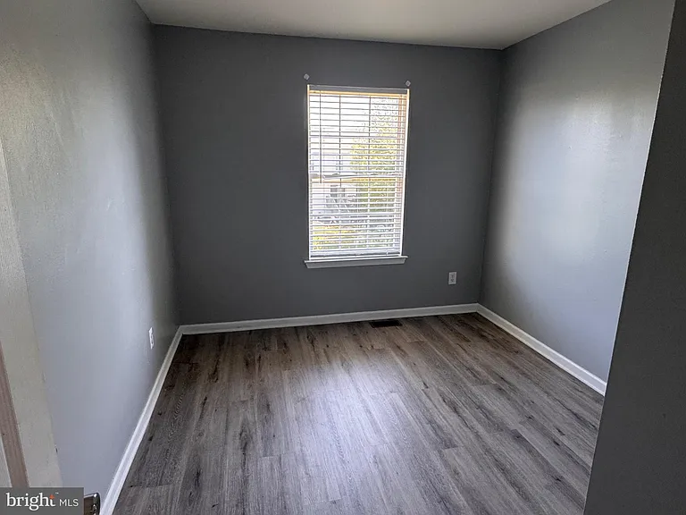 658 Dairy Dr — Photo 11