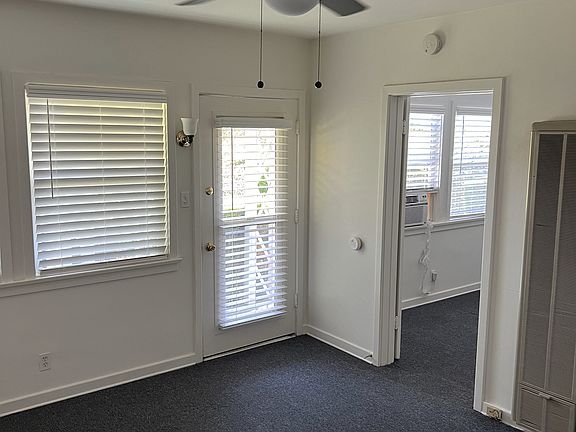 4th image of 28 S Virginia Ave #28