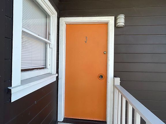 4th image of 3631 Judah St