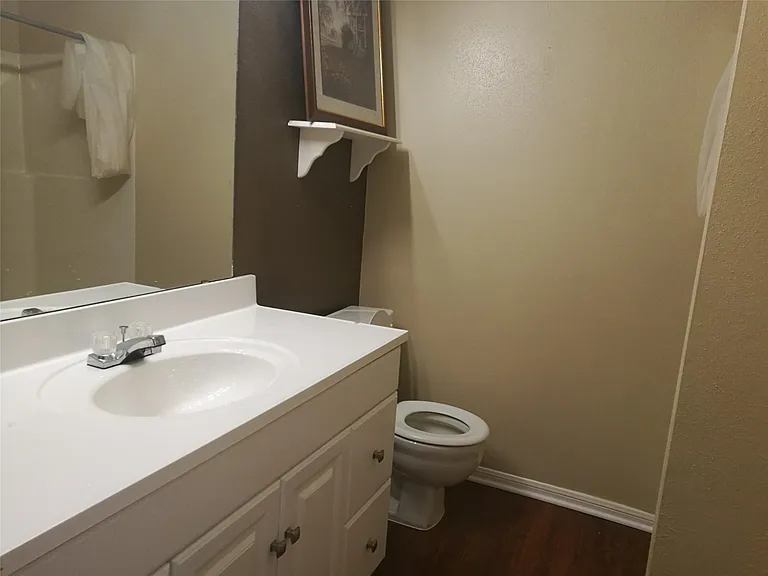 8299 Cambridge St #403 — Photo 14