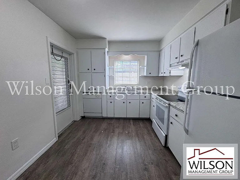 805 Vassar St #A — Photo 6