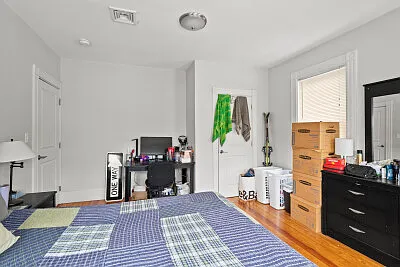 139 Adams St #3 — Photo 7