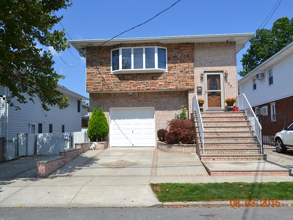 1st image of 207 Greencroft Ave