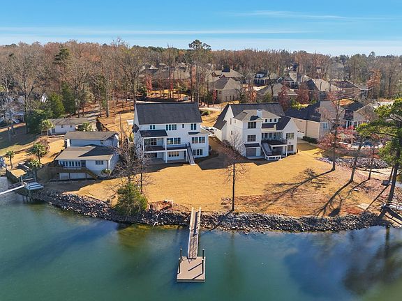 2nd image of 317 Regatta Rd