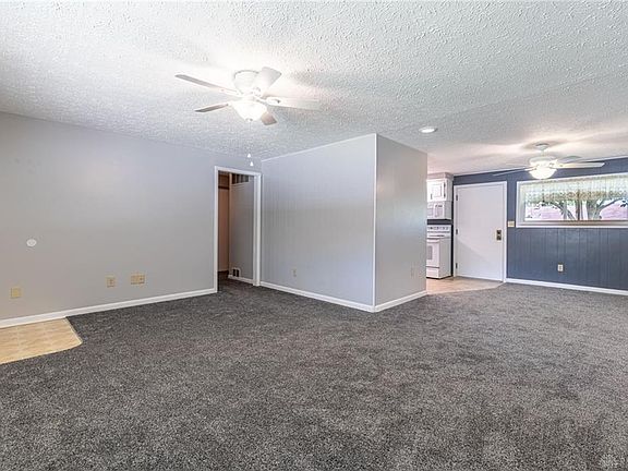 3rd image of 1841 Mattis Dr