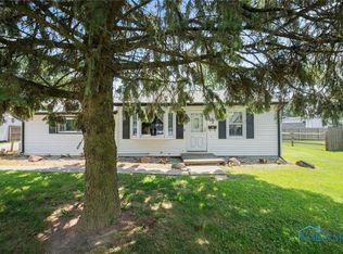 1137 W Elm Tree Rd, Rossford, OH 43460