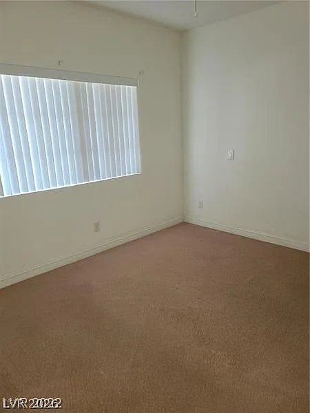 5122 S Jones Blvd — Photo 4
