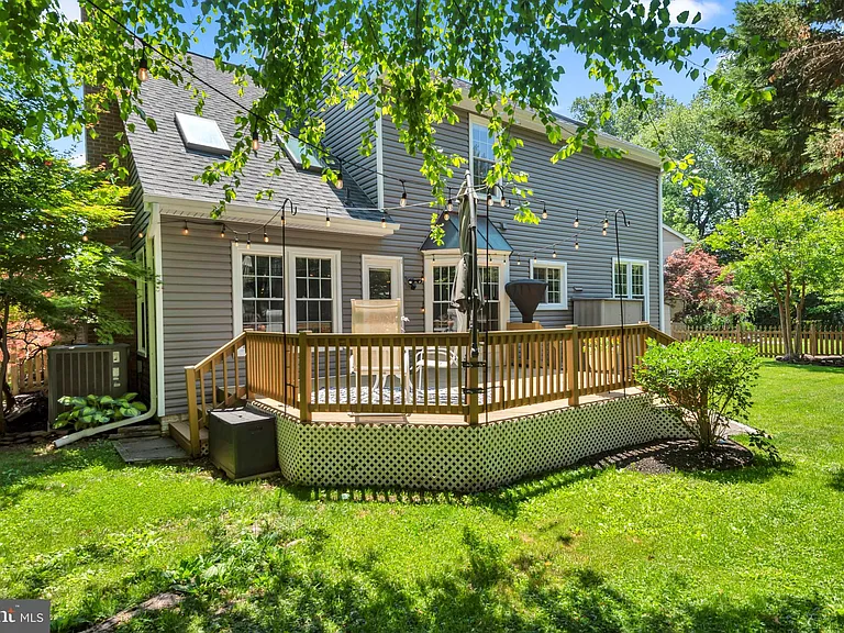 2816 Bargate Ct — Photo 58