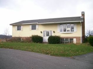 53 Fairsom Ct, Lewisburg, PA 17837