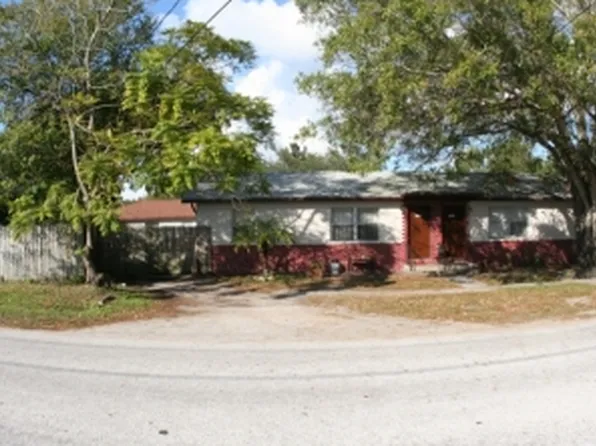 3235 64th Ave N, Saint Petersburg, FL 33702