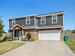 711 Edens Ct, Centerton, AR 72719