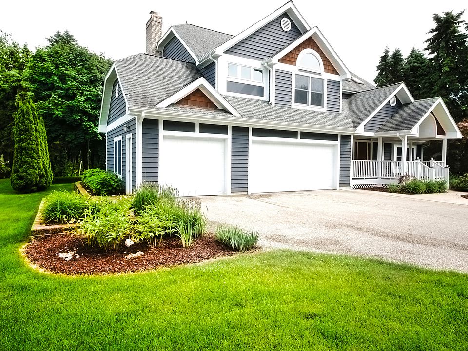 1st image of 2506 Lake Vista Dr