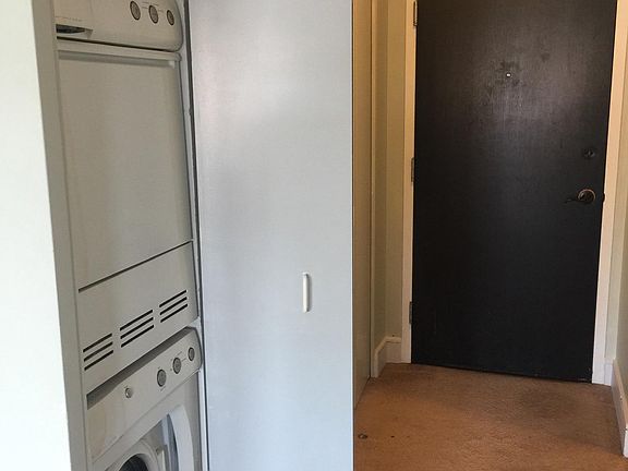 4th image of 210 N 17th St Unit 1210