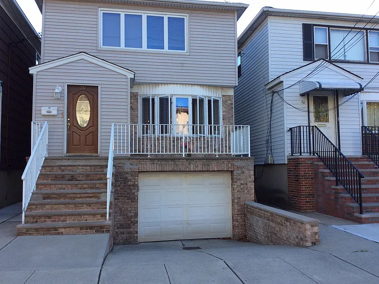 30 E 36th St #2 — Photo 1