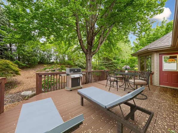 1508 Lockwood Dr, Northfield, MN 55057