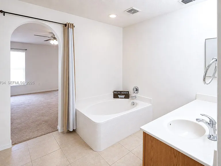 6136 NW Gaylord Ter — Photo 39