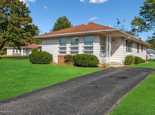6 Saint Pierri Ct, Toms River, NJ 08757