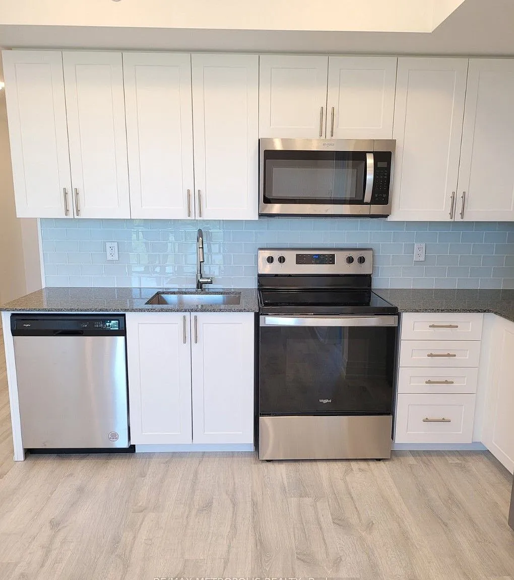 2 bed, $2,500 — Photo 3
