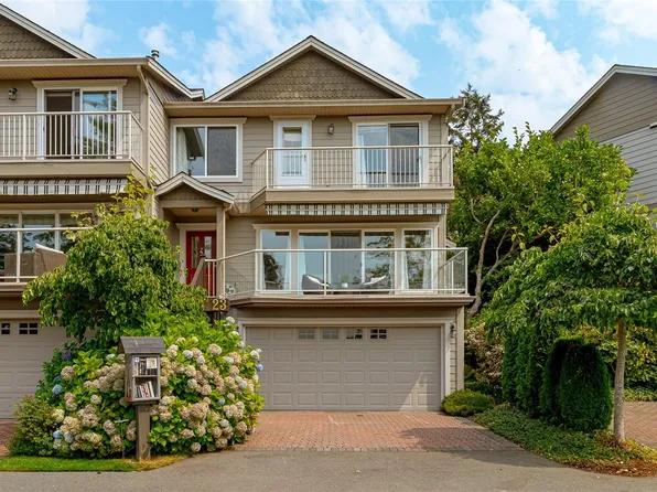 118 Aldersmith Pl #23, View Royal, BC V9A 7M9