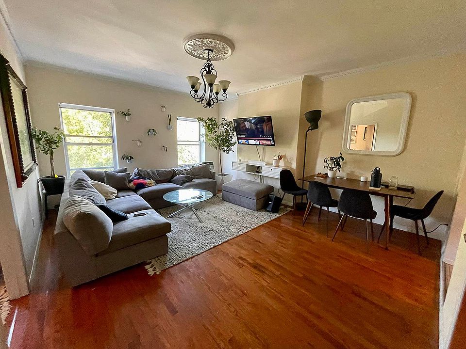 1st image of 121 Avenue A APT 4