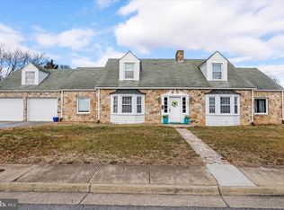 425 W 15th St, Front Royal, VA 22630