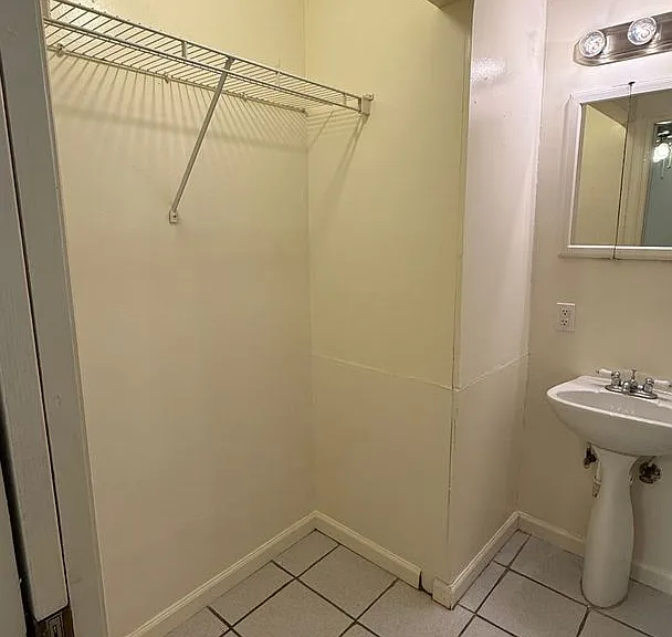1803 Atkamire Dr — Photo 8