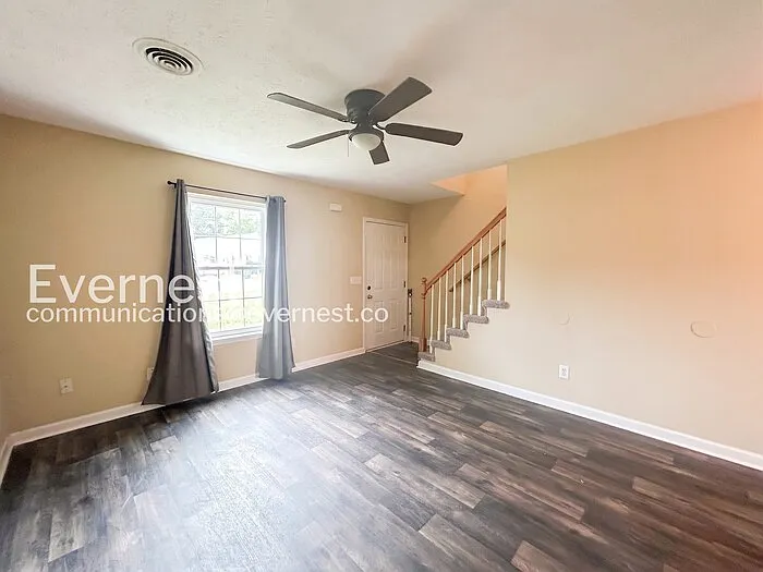 1587 Chariot Dr — Photo 5