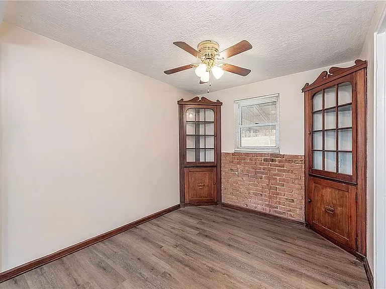 12 Wenzell Pl — Photo 6
