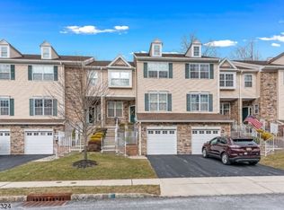 17 Lamerson Cir, Budd Lake, NJ 07828