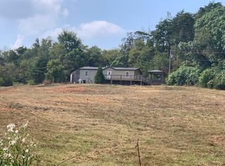 581 Old Stage Rd, Dandridge, TN 37725