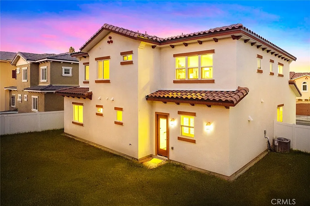 4 bed, 3.5 bath, 2627 sqft, $5,500 — Photo 3