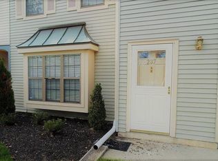 237 Wyndham Pl, Robbinsville, NJ 08691
