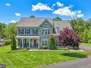 17351 Harmony Vista Dr, Hamilton, VA 20158