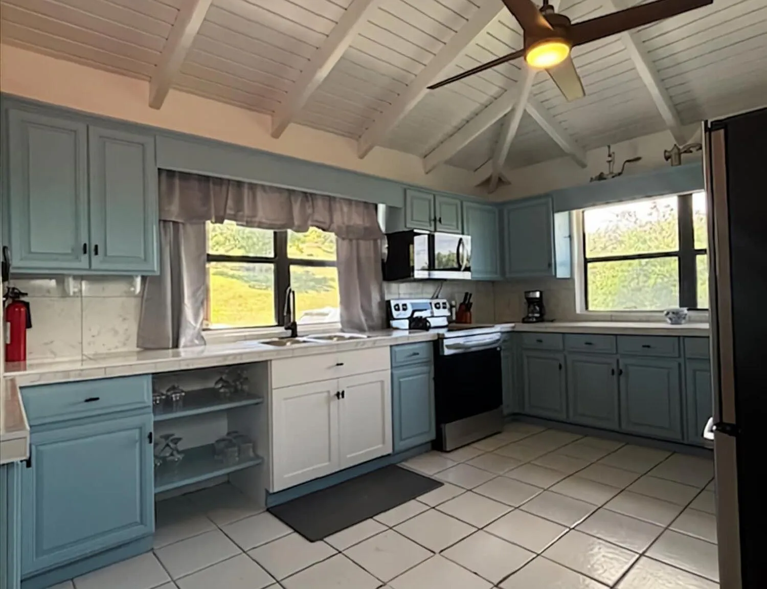 2 bed, $1,950 — Photo 4