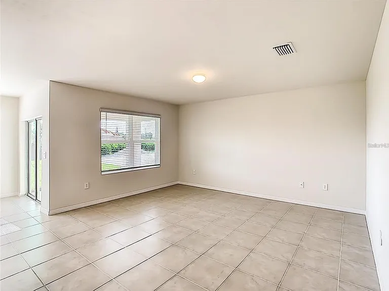 4203 Manatee Ln — Photo 8