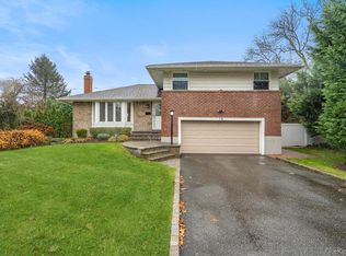 15 Morris Drive, Syosset, NY 11791