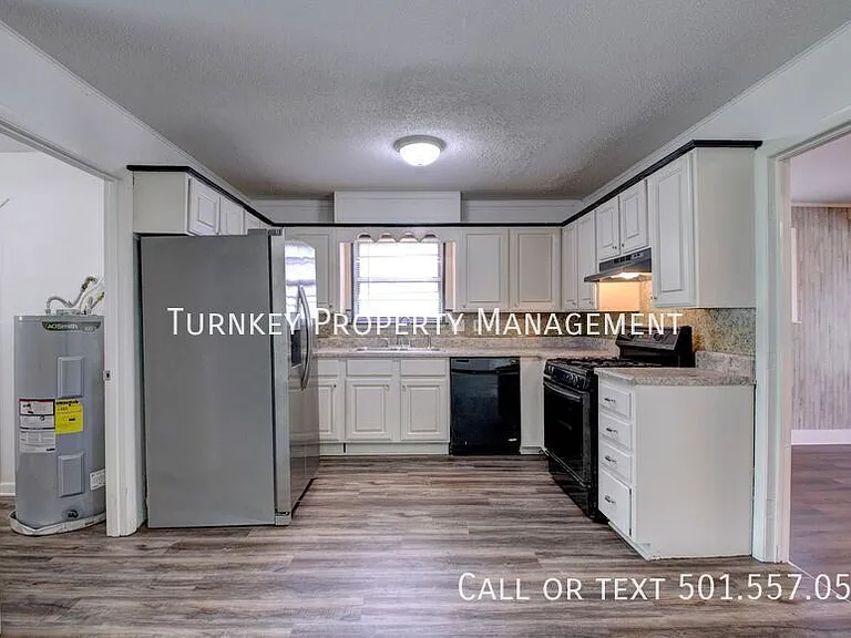 1301 Stafford Rd — Photo 3