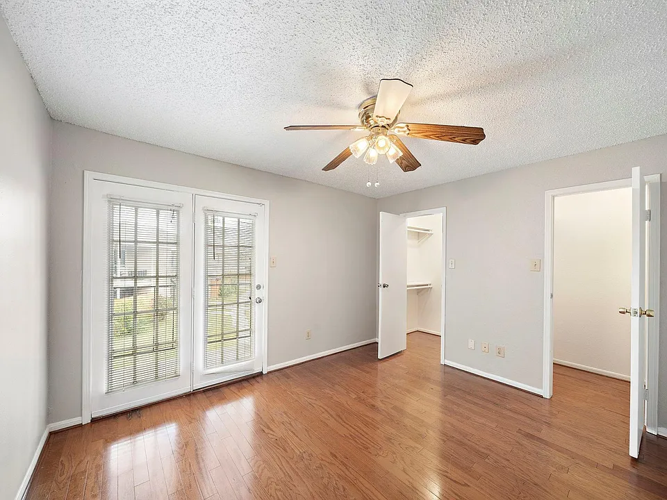 7402 Alabonson Rd #506