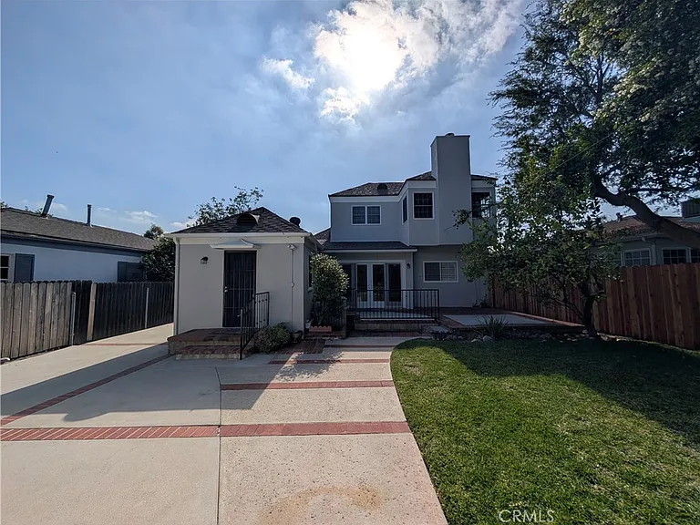 582 N Sunnyslope Ave — Photo 58