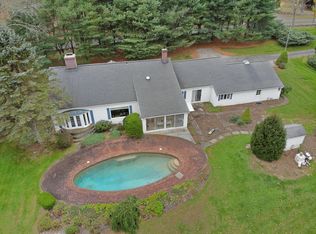 196 Apple Ln, Roxbury, CT 06783