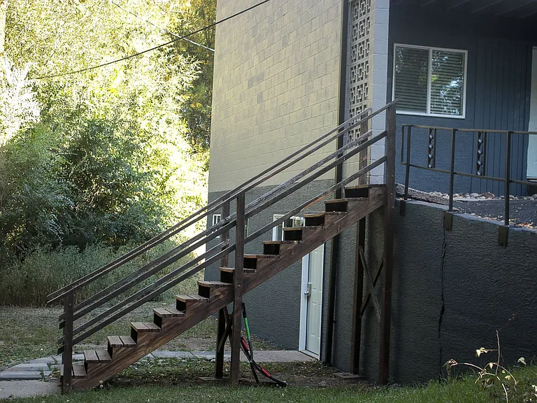 916 N Prospect St — Photo 7