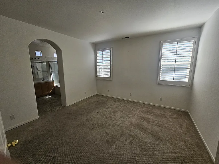 3777 Herons Landing Dr — Photo 31
