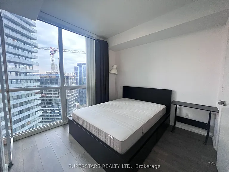 45 Charles St E #3509 — Photo 8