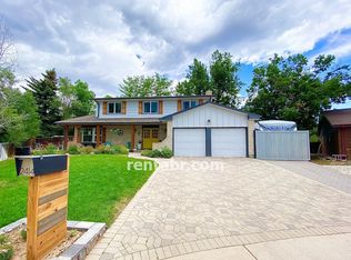 2414 S Cody Ct, Lakewood, CO 80227