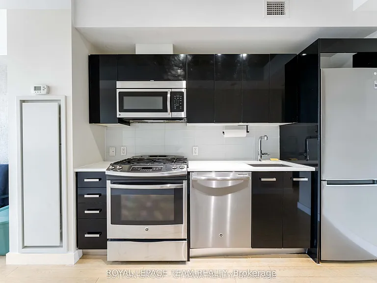 224 Lyon St N #1405 — Photo 9